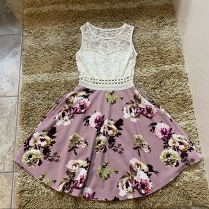 Ardene Women’s Lace and Floral Sleeveless Dress 🌸Size XS
